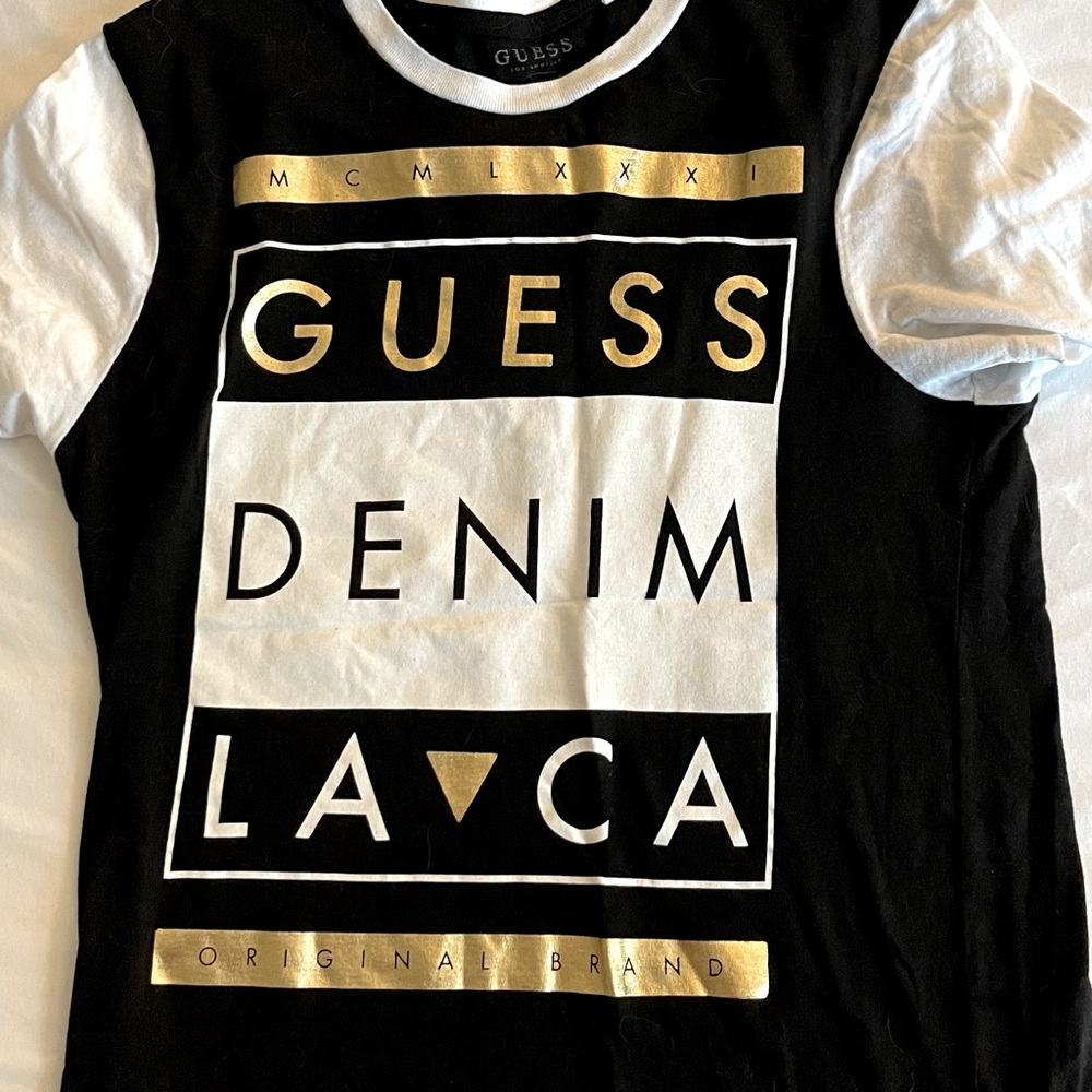 Excellent condition, never worn